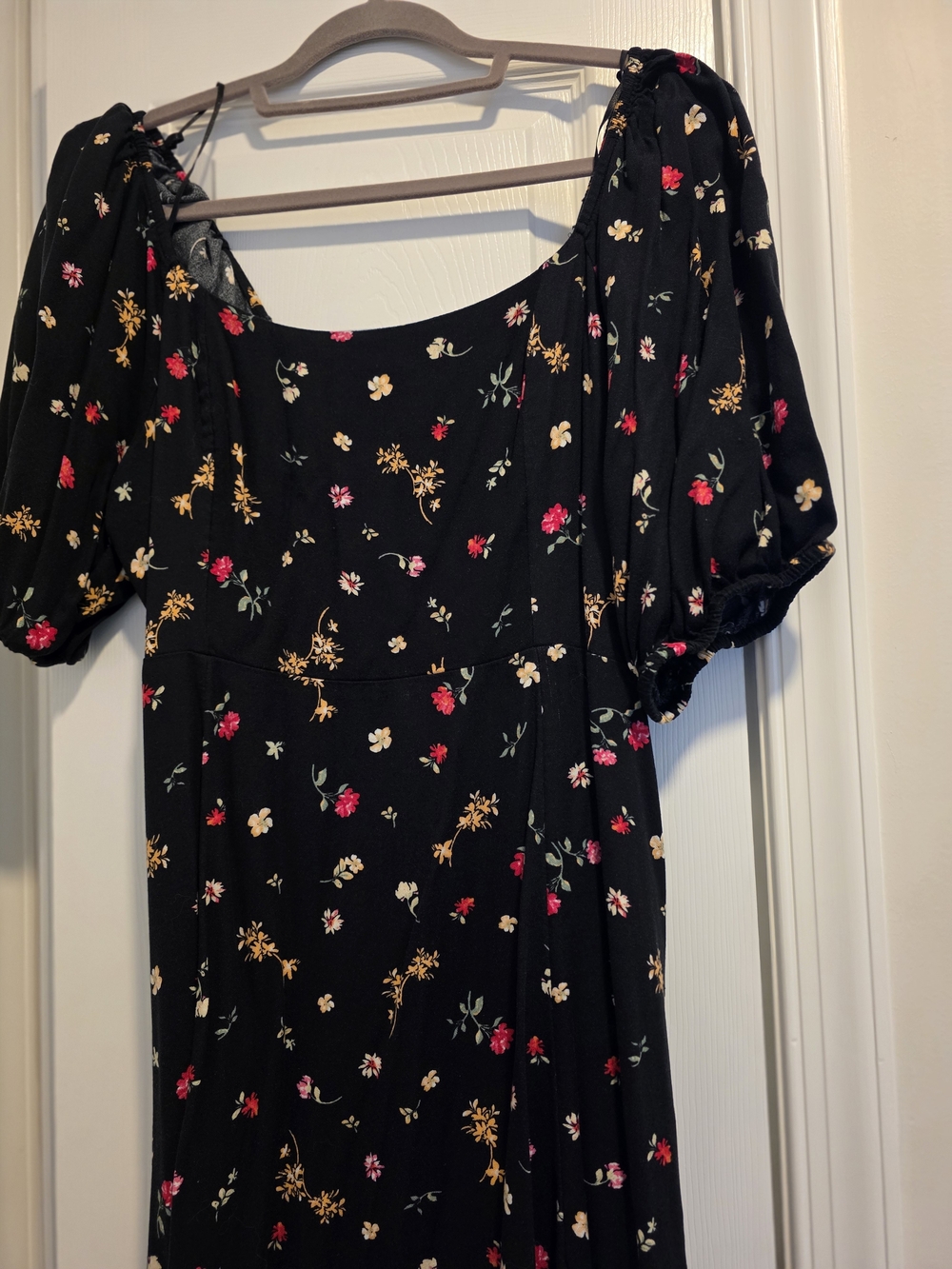Black Floral Smocked Midi Dress - Picture 3 of 5
